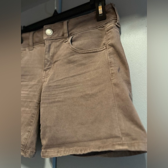 American Eagle Outfitters - Brown/Purple Midi Length Shorts (Size 4) - Picture 4 of 9